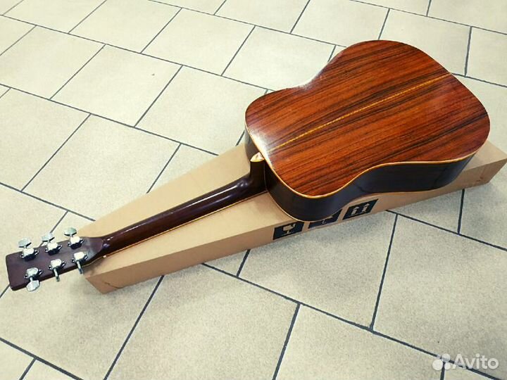 Акустическая гитара Morales