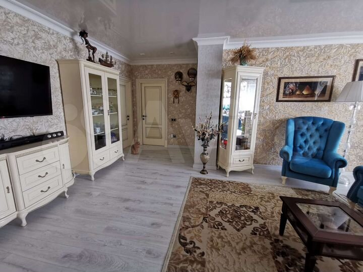 3-к. квартира, 126 м², 6/10 эт.