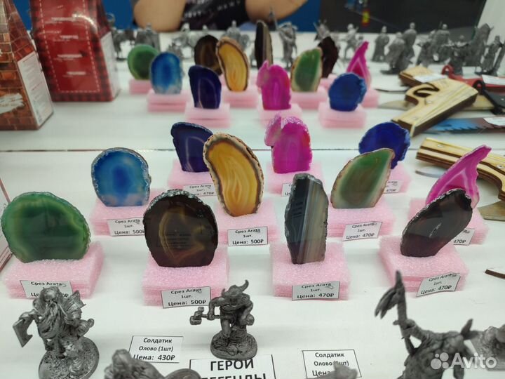 Камни и минералы коллекция