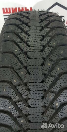 Goodyear UltraGrip 500 235/55 R17