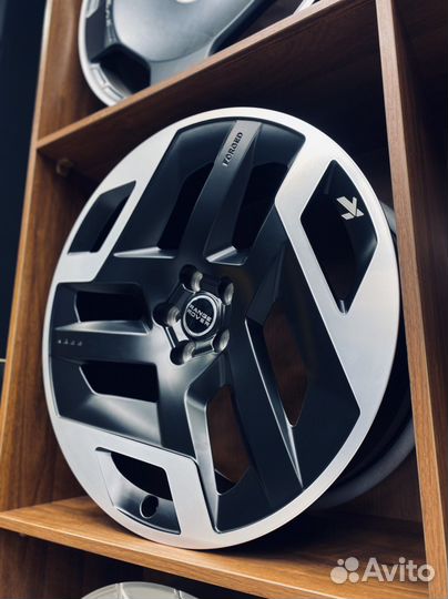 Кованые диски R22 5x120 для Range Rover