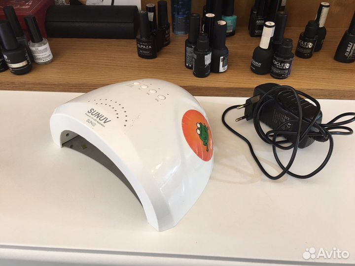 Уф лампа для ногтей и гель лаки