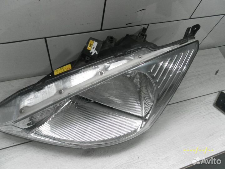 Фара передняя левая Форд Фокус 1 Ford Focus 1