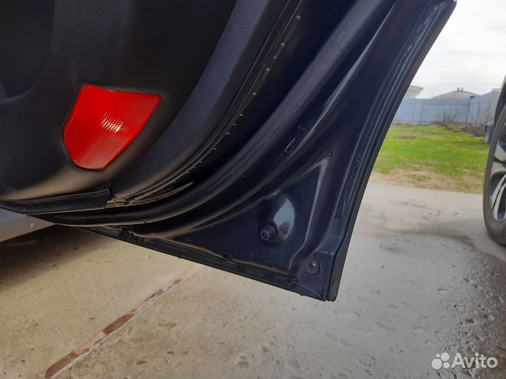 Kia Opirus 3.5 AT, 2006, 303 500 км