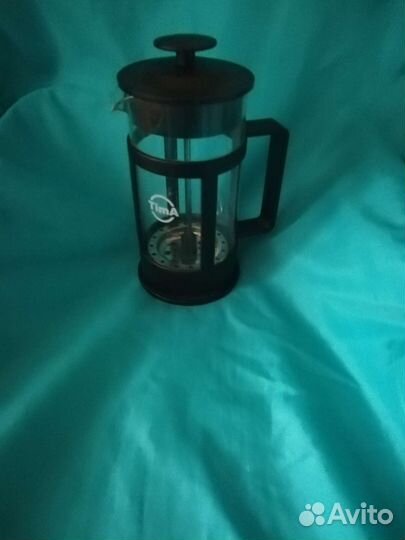 Гейзерная кофеварка и заварочный чайник