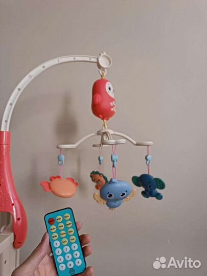 Детский мобиль в кроватку