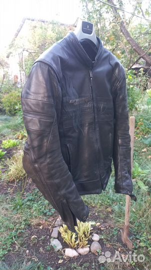 Продам кожаную мото-куртку Highway 1