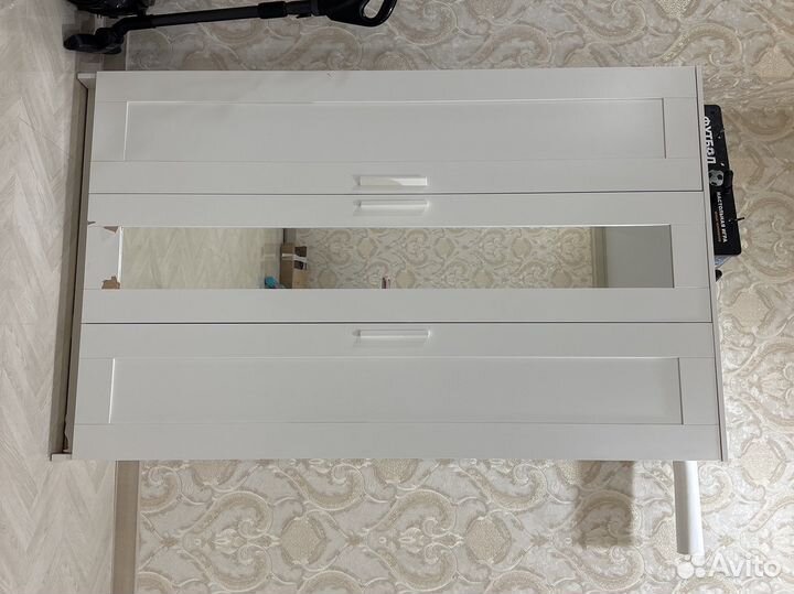 Шкаф IKEA белый