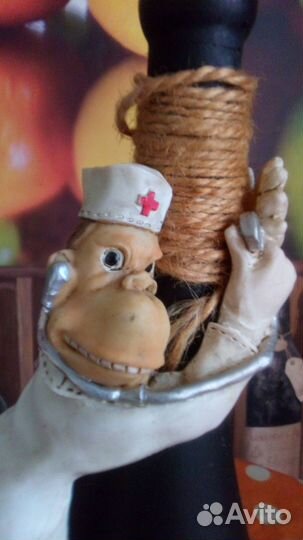 Бутылка стеклянная для вина декоративная