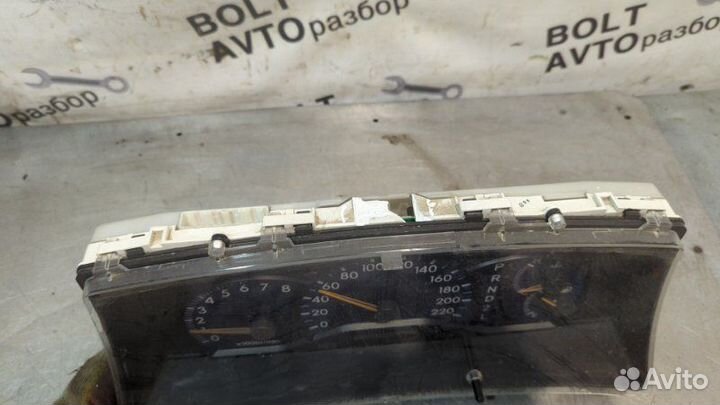 Щиток приборов Toyota Corolla NZE121 1NZ-FE 2002