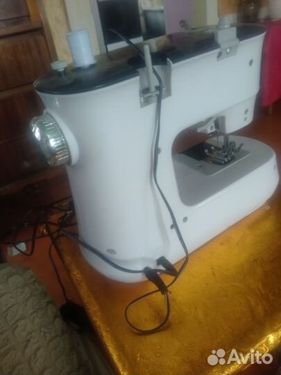Швейная машинка kitfort
