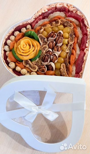 Букет из сухофруктов на подарок съедобный