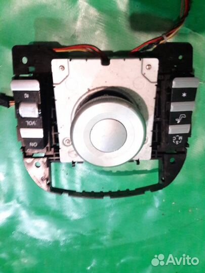 Панель управления мультимедиа Mercedes W221