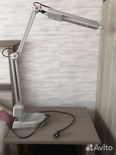 Лампа настольная