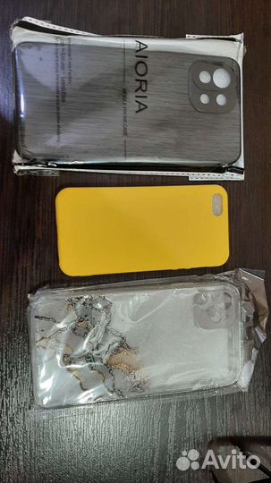 Чехлы на телефон