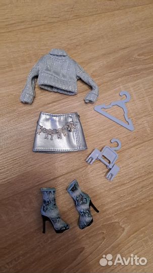 Аутфиты Габриэллы Rainbow high