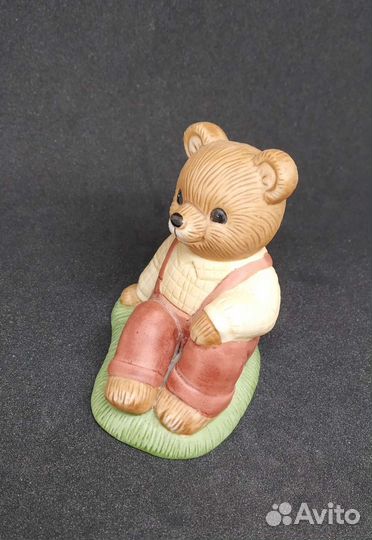 Фарфоровая статуэтка мишка Тедди