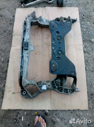 Mercedes Benz W203 Подрамник передний