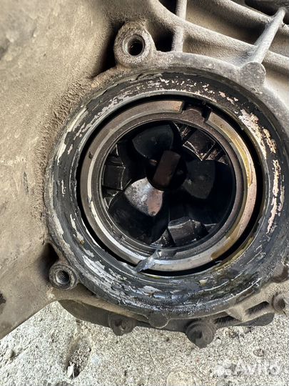 Продам коробку на запчасти