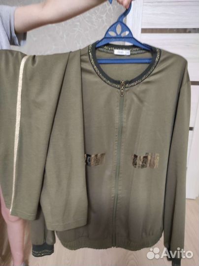 Костюм спортивный