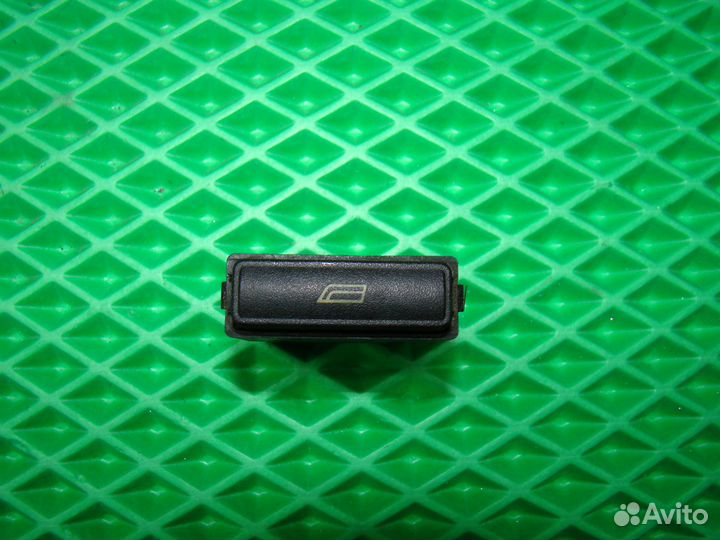 Кнопка блокировки стеклоподъёмников audi a8 d2