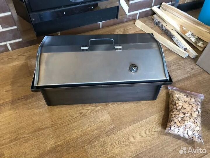 Коптильня с гидрозатвором горячего копчения