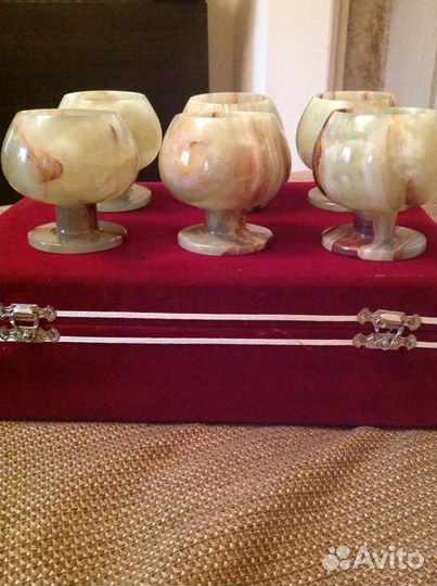 Рюмки из оникса в подарочной упаковке