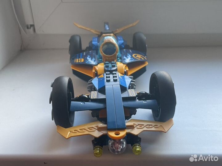 Lego автомобиль