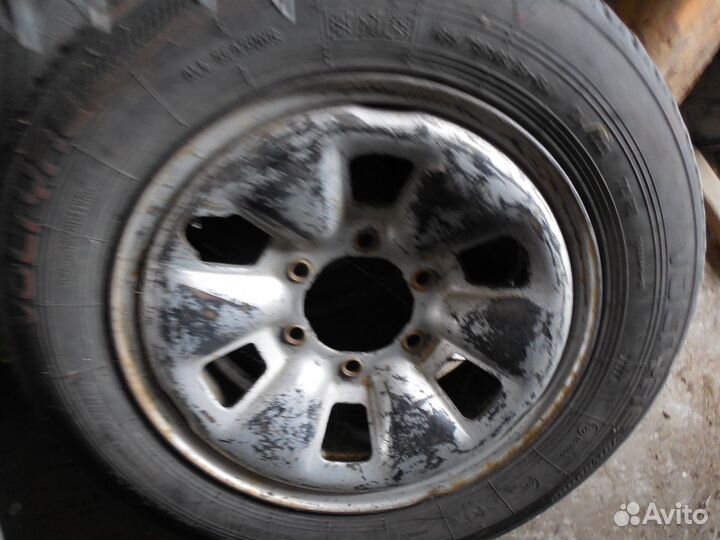 Запасное колесо от тойота хайс