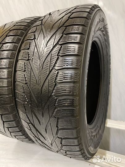 Nokian Tyres Hakkapeliitta R2 285/60 R18 R