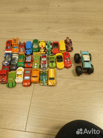 Hotwheels и аксессуары