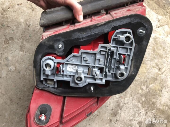 Фонарь правый mercedes 204 кузов C class