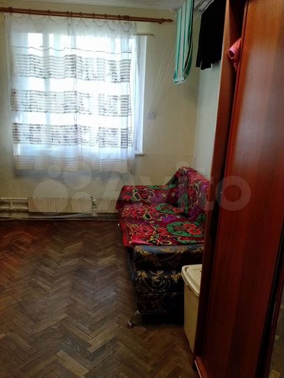 Комната 13,2 м² в 5-к., 1/12 эт.