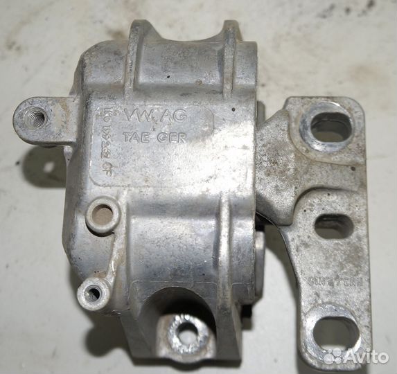 Опора двигателя Volkswagen Jetta 6
