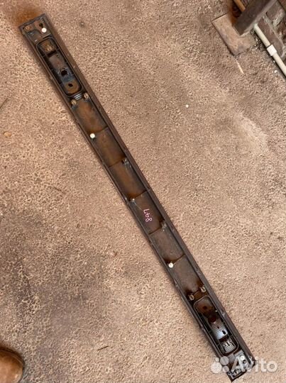 Накладка на багажник nissan elgrand