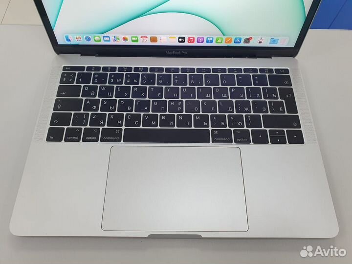 Macbook pro 13 2017 256gb