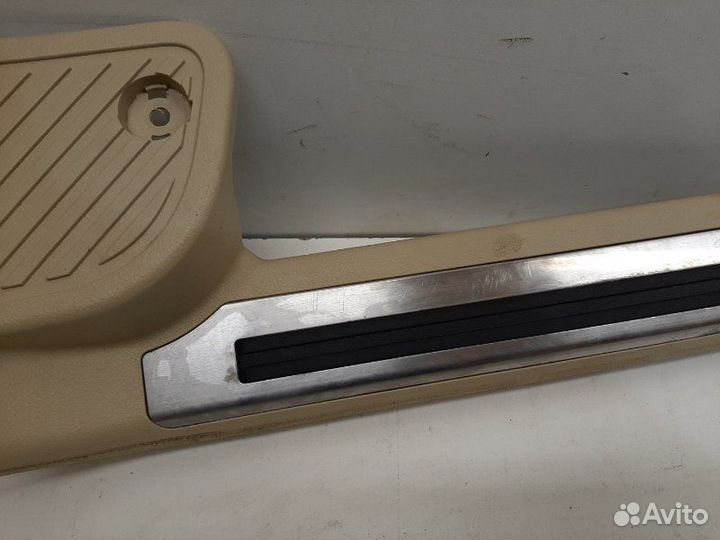 Накладка порога внутренняя задняя правая Toyota