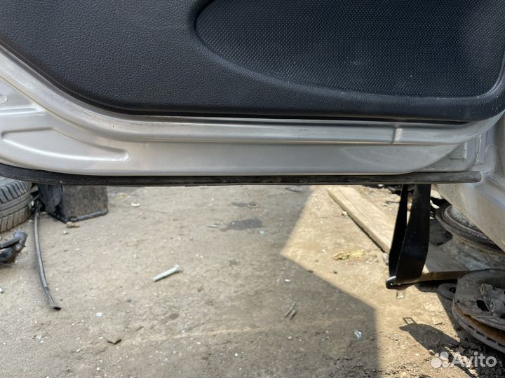 Дверь задняя левая гранта FL