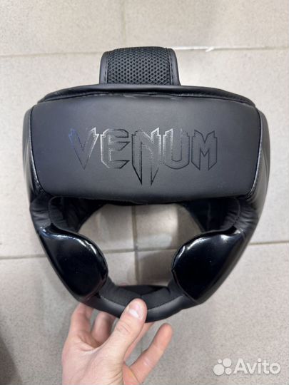 Комплект шлем перчткки и защита голени Venum