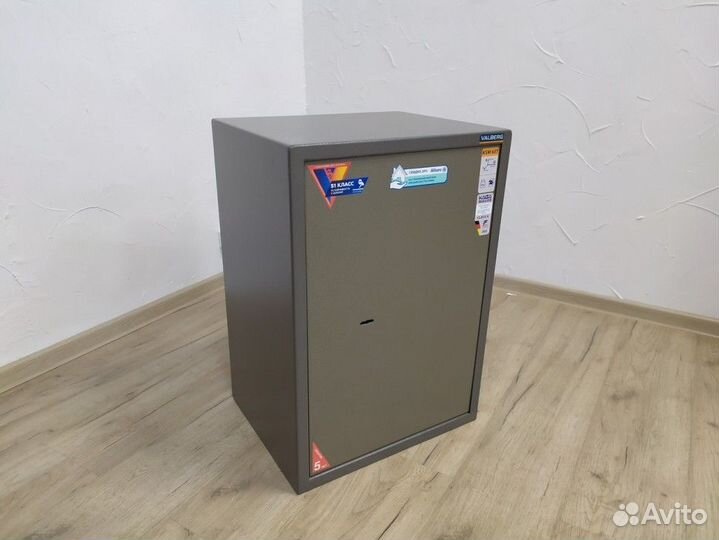 Сейф офисный