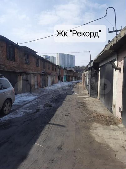 Гараж, > 30 м²