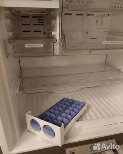 Продам холодильник Whirlpool