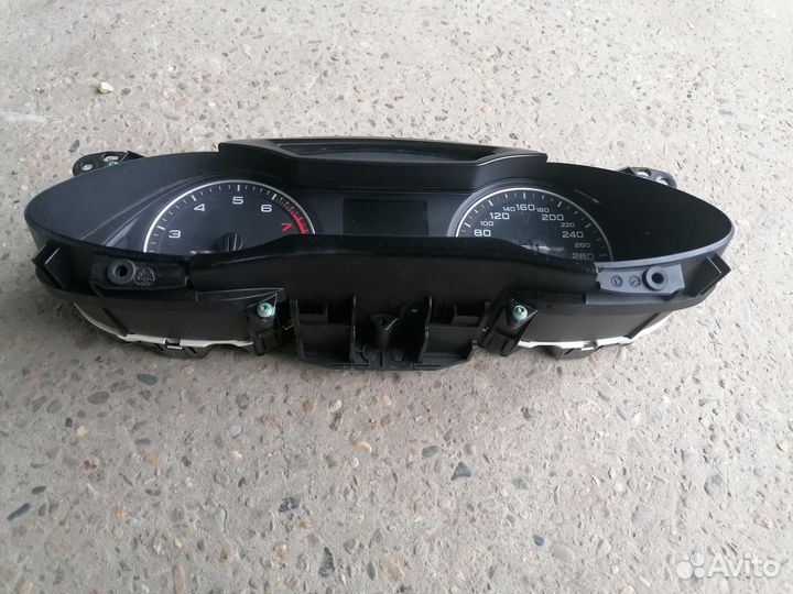 Панель приборов Audi A4 B8