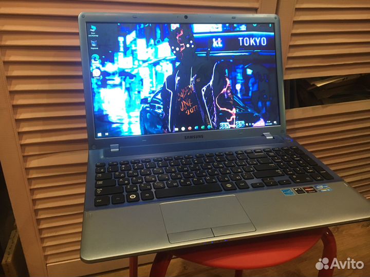 Samsung core i5-2450-2,5Гц 6гб 2видео SSD бат2часа