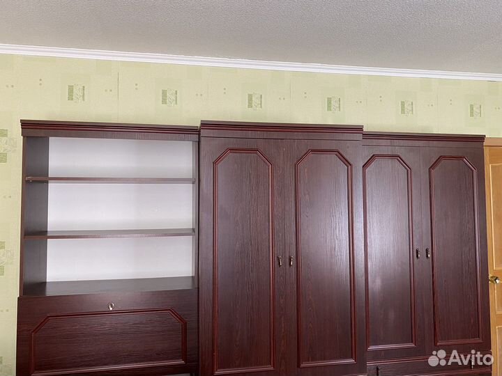 Стенка в гостиную