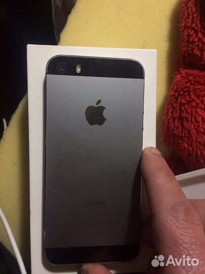 Телефон iPhone