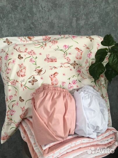 Бортики в кроватку,конверт на выписку