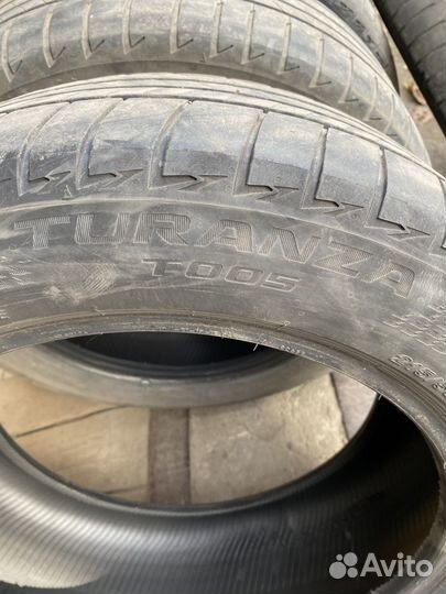 Bridgestone Turanza T005 215/55 R17