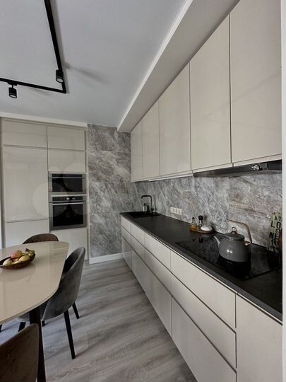 2-к. квартира, 75 м², 9/9 эт.