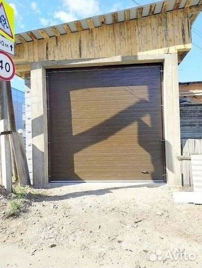 Секционные гаражные ворота